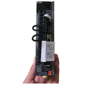 Mitsubishi MELSERVO-J4 seeria servov&otilde;imendi 200W MR-J4-20A