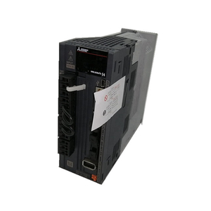 Mwyhadur Servo Cyfres Mitsubishi MELSERVO-J4 700W MR-J4-70B